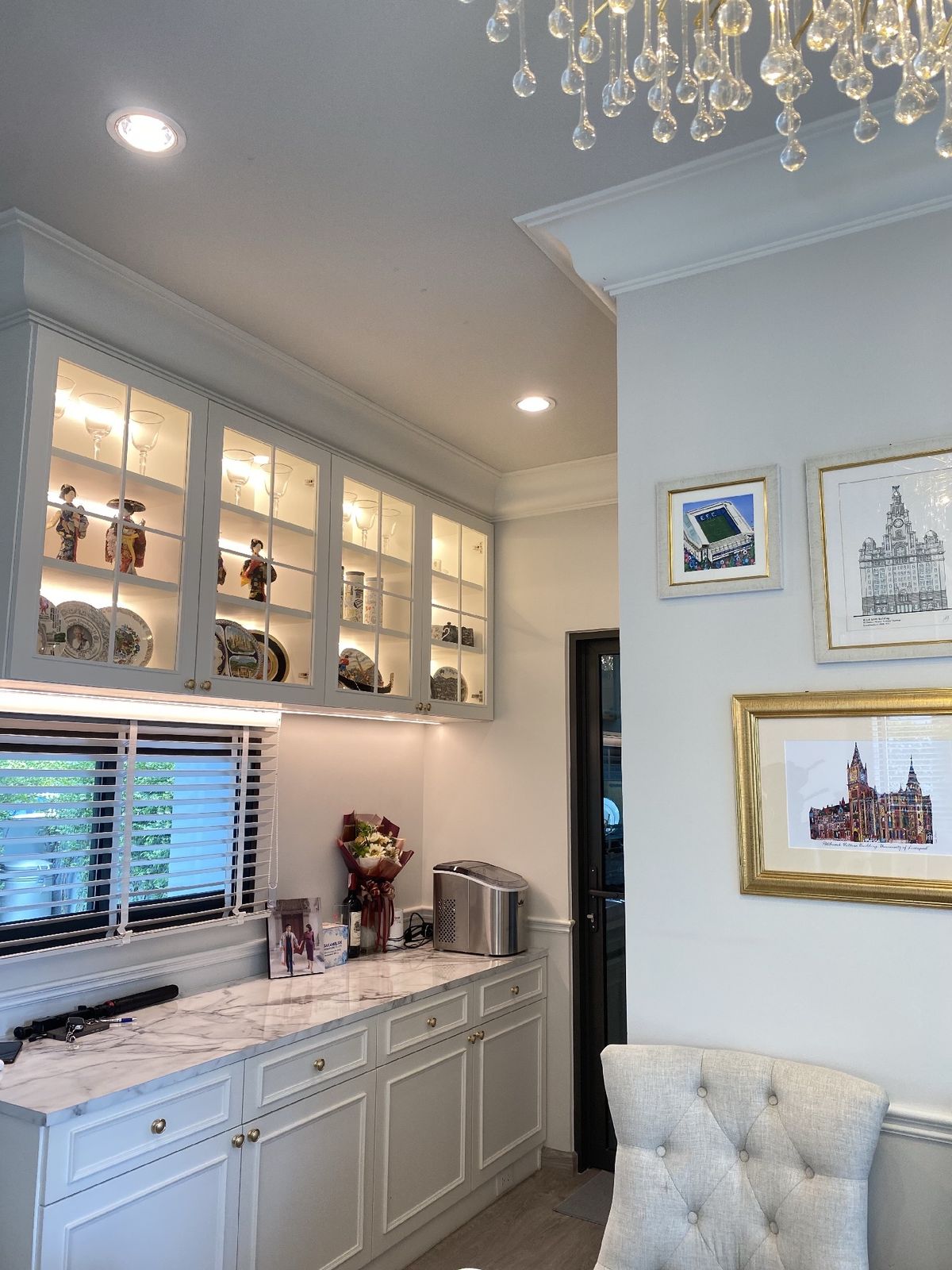 ขายบ้านลาดกระบัง สุวรรณภูมิ : สราญสิริ รามคำแหง บ้านหรู หิ้วกระเป๋าเข้าอยู่ได้เลย ที่ดิน 56 ตรว. พื้นที่ใช้สอย 184 ตรม.