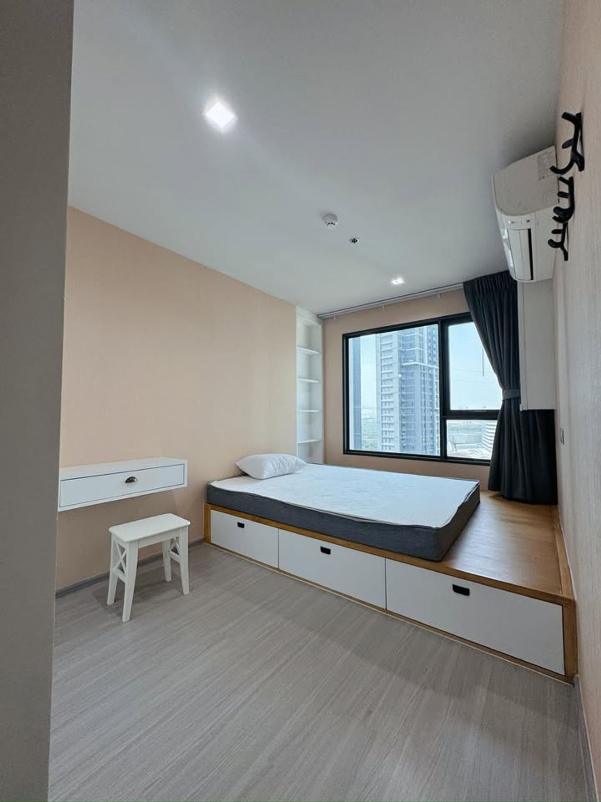 For RentCondoLadprao, Central Ladprao : LIFE LADPRAO Condo Rental/Ladprao (C6803016) ID Line: @Condo44