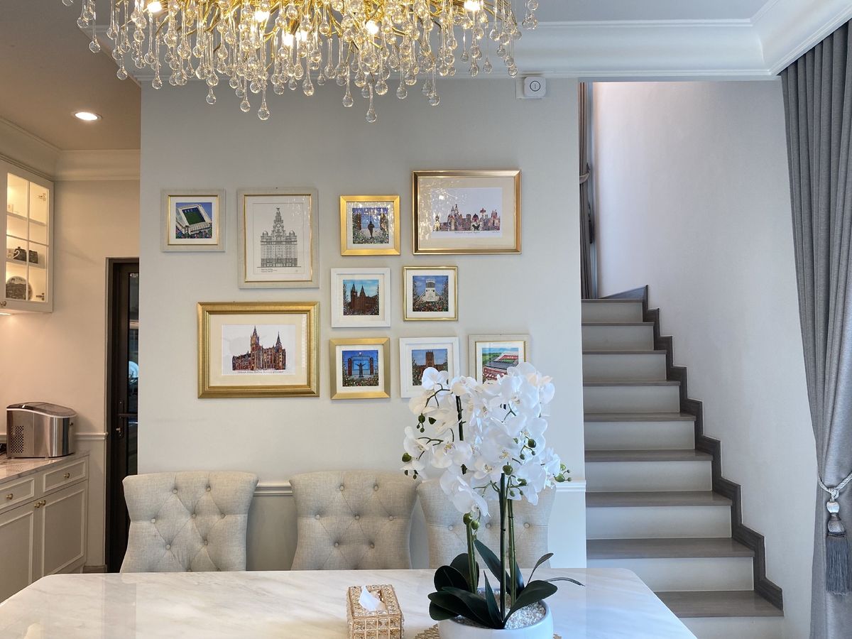 ขายบ้านลาดกระบัง สุวรรณภูมิ : สราญสิริ รามคำแหง บ้านหรู หิ้วกระเป๋าเข้าอยู่ได้เลย ที่ดิน 56 ตรว. พื้นที่ใช้สอย 184 ตรม.