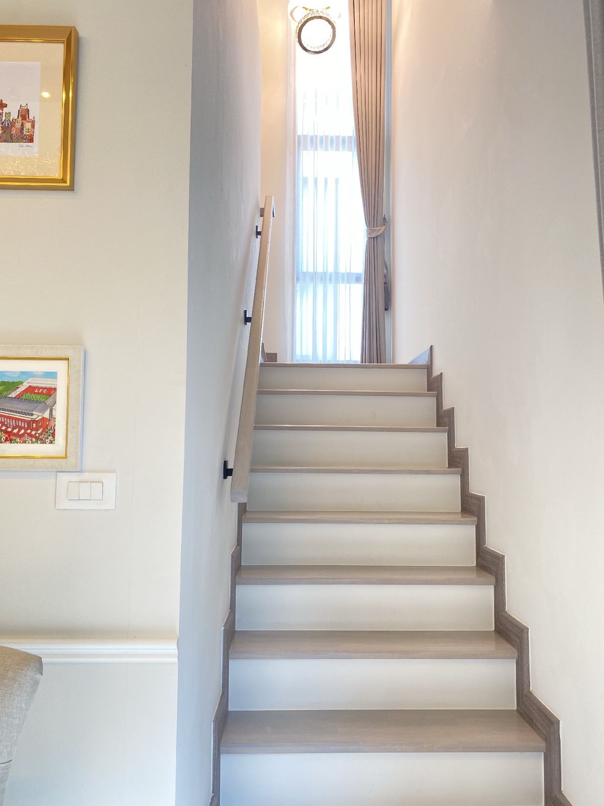 ขายบ้านลาดกระบัง สุวรรณภูมิ : สราญสิริ รามคำแหง บ้านหรู หิ้วกระเป๋าเข้าอยู่ได้เลย ที่ดิน 56 ตรว. พื้นที่ใช้สอย 184 ตรม.