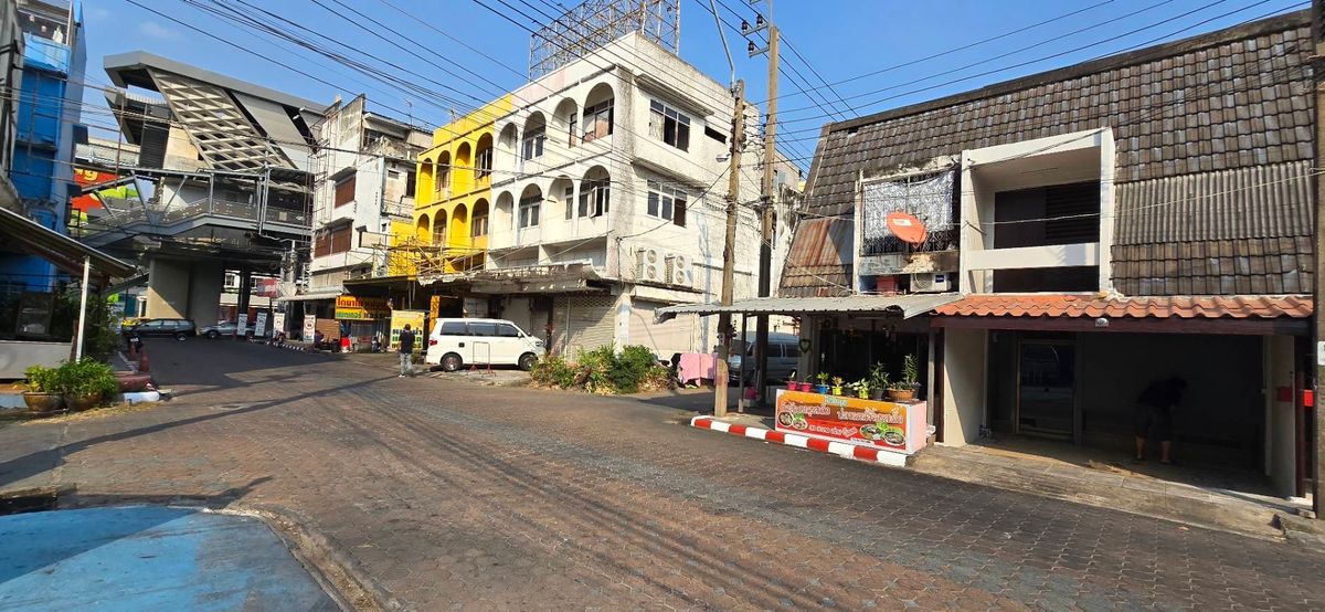 ให้เช่าทาวน์โฮมแจ้งวัฒนะ เมืองทอง : อยู่ใกล้รถไฟฟ้า = ใช้ชีวิตง่ายกว่า! บ้านเช่าแจ้งวัฒนะ 21 พร้อมเข้าอยู่