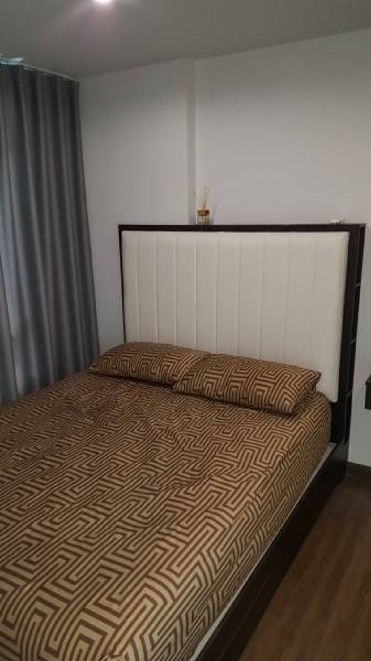 For RentCondoChaengwatana, Muangthong : RB16496 for rent is very cheap. 👍 Hall Mark Chaengwattana ✅ Add LINE @mproperty