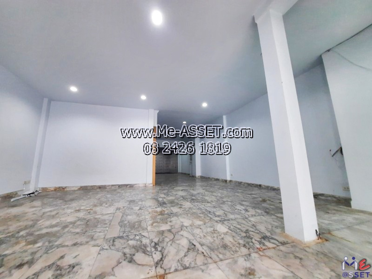 ขายและเช่าทาวน์เฮ้าส์ใกล้รถไฟฟ้า โซนปิ่นเกล้า อรุณอัมรินทร์ เชื่อมบรมราชชนนี จรัญสนิทวงศ์ ใกล้แยก 35 โบว์ รถไฟฟ้าสถานนีบางยี่ขัน เซ็นทรัลปิ่นเกล้า แบงค์ชาติ รพ.ศิริราช : มบ.ปิ่นจรัญวิลล่า : 3 ชั้น 32 ตร.วา : CODE NN-91388 Loading...