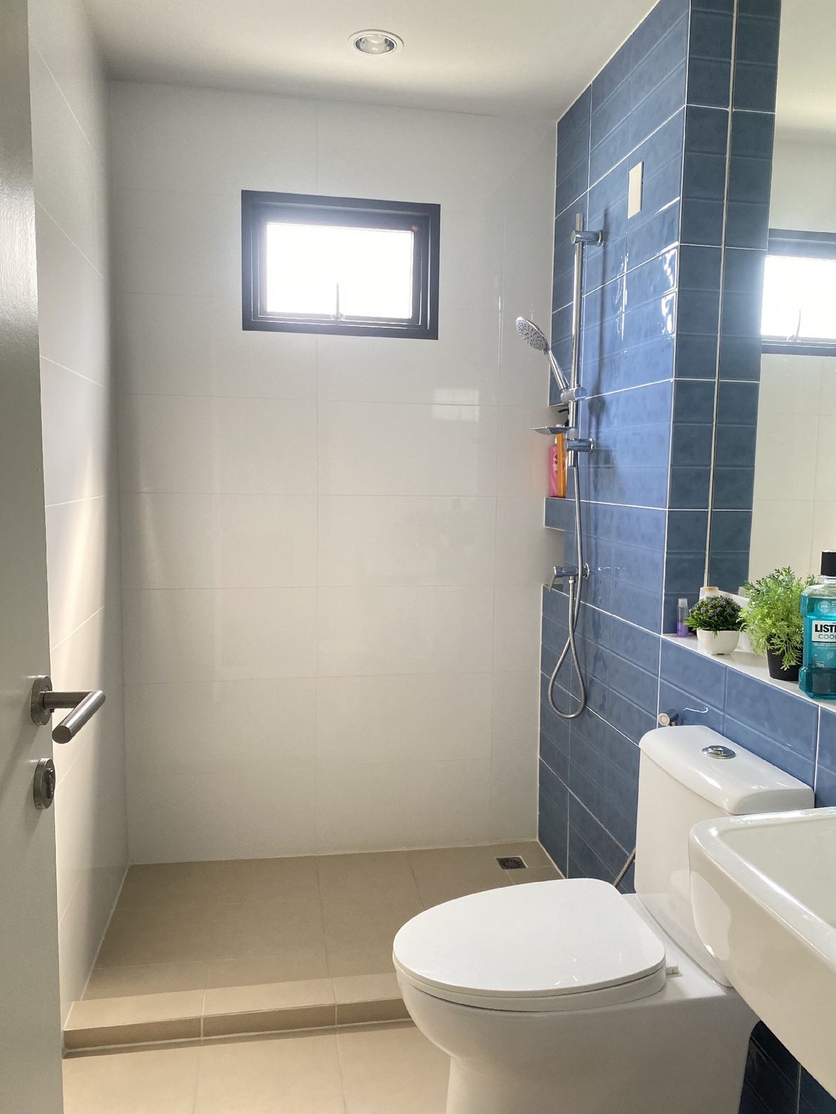 ขายบ้านลาดกระบัง สุวรรณภูมิ : สราญสิริ รามคำแหง บ้านหรู หิ้วกระเป๋าเข้าอยู่ได้เลย ที่ดิน 56 ตรว. พื้นที่ใช้สอย 184 ตรม.