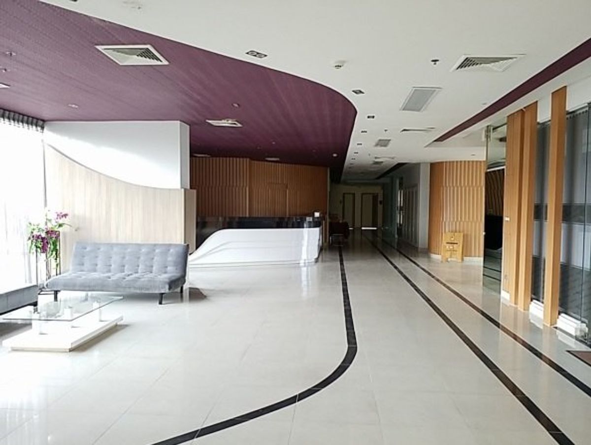 For SaleCondoPattaya, Bangsaen, Chonburi : Condo for sale, La San Tier 🌊🏢 Large room 49.11 sq.m., 29th floor, sea view and city