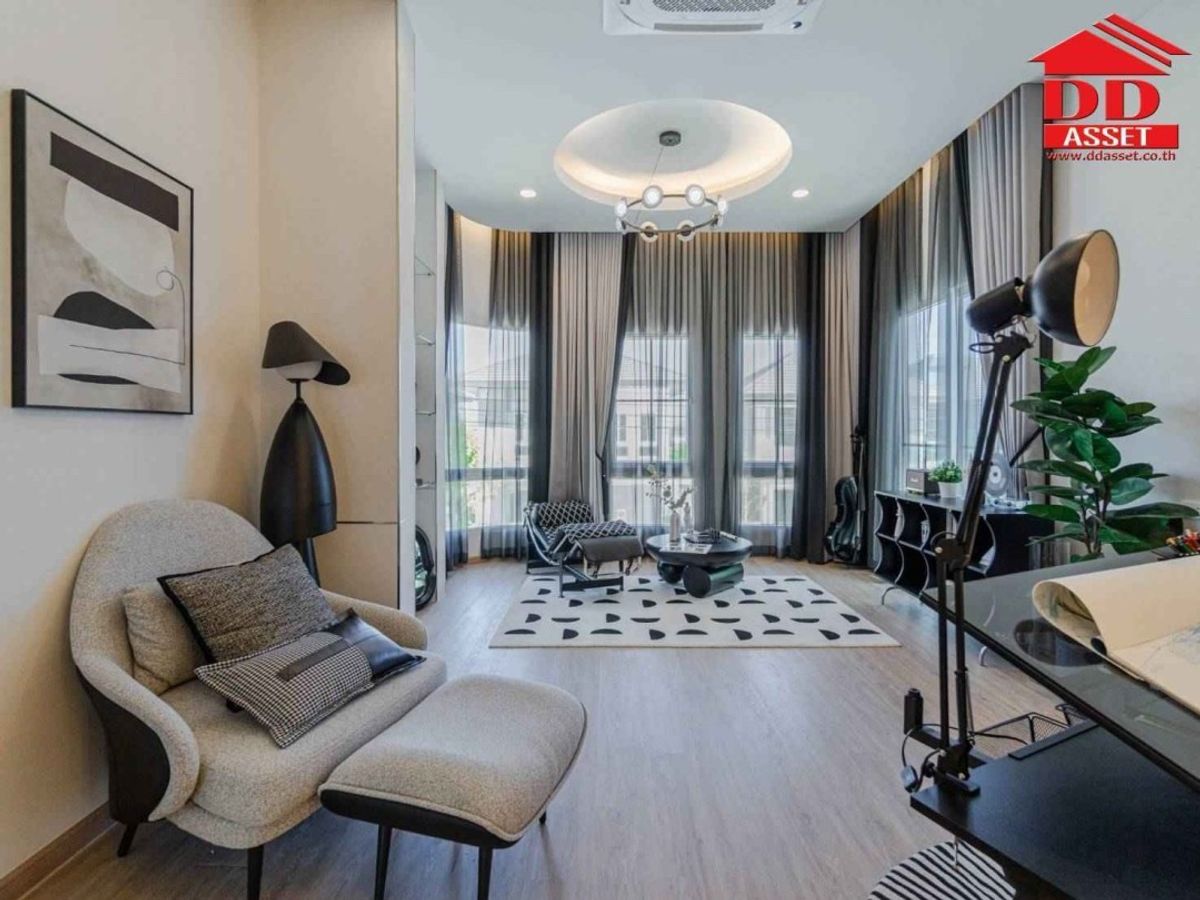 ขายบ้านลาดกระบัง สุวรรณภูมิ : ขายบ้านเดี่ยว 2 ชั้น เดอะ แฮมป์ตัน พระราม9 กรุงเทพกรีฑา (The Hampton Rama 9 Krungthep Kreetha) ใกล้ถนนตัดใหม่ศรีนครินทร์- ร่มเกล้า รหัส : H8174