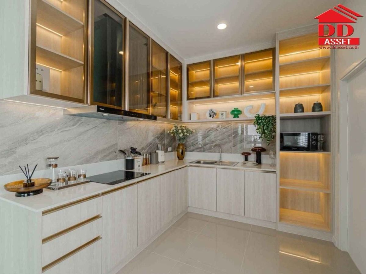 ขายบ้านลาดกระบัง สุวรรณภูมิ : ขายบ้านเดี่ยว 2 ชั้น เดอะ แฮมป์ตัน พระราม9 กรุงเทพกรีฑา (The Hampton Rama 9 Krungthep Kreetha) ใกล้ถนนตัดใหม่ศรีนครินทร์- ร่มเกล้า รหัส : H8174