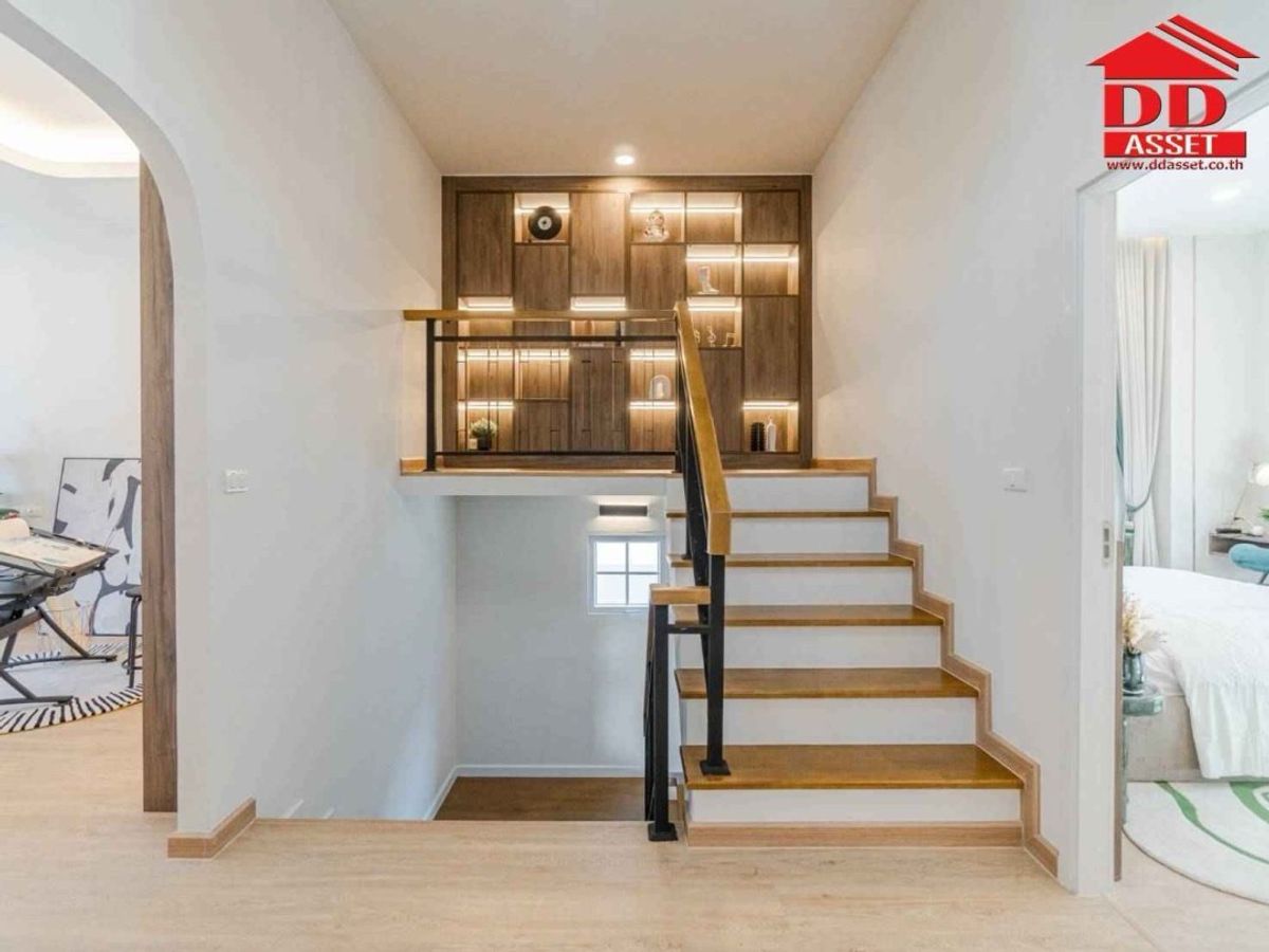 ขายบ้านลาดกระบัง สุวรรณภูมิ : ขายบ้านเดี่ยว 2 ชั้น เดอะ แฮมป์ตัน พระราม9 กรุงเทพกรีฑา (The Hampton Rama 9 Krungthep Kreetha) ใกล้ถนนตัดใหม่ศรีนครินทร์- ร่มเกล้า รหัส : H8174