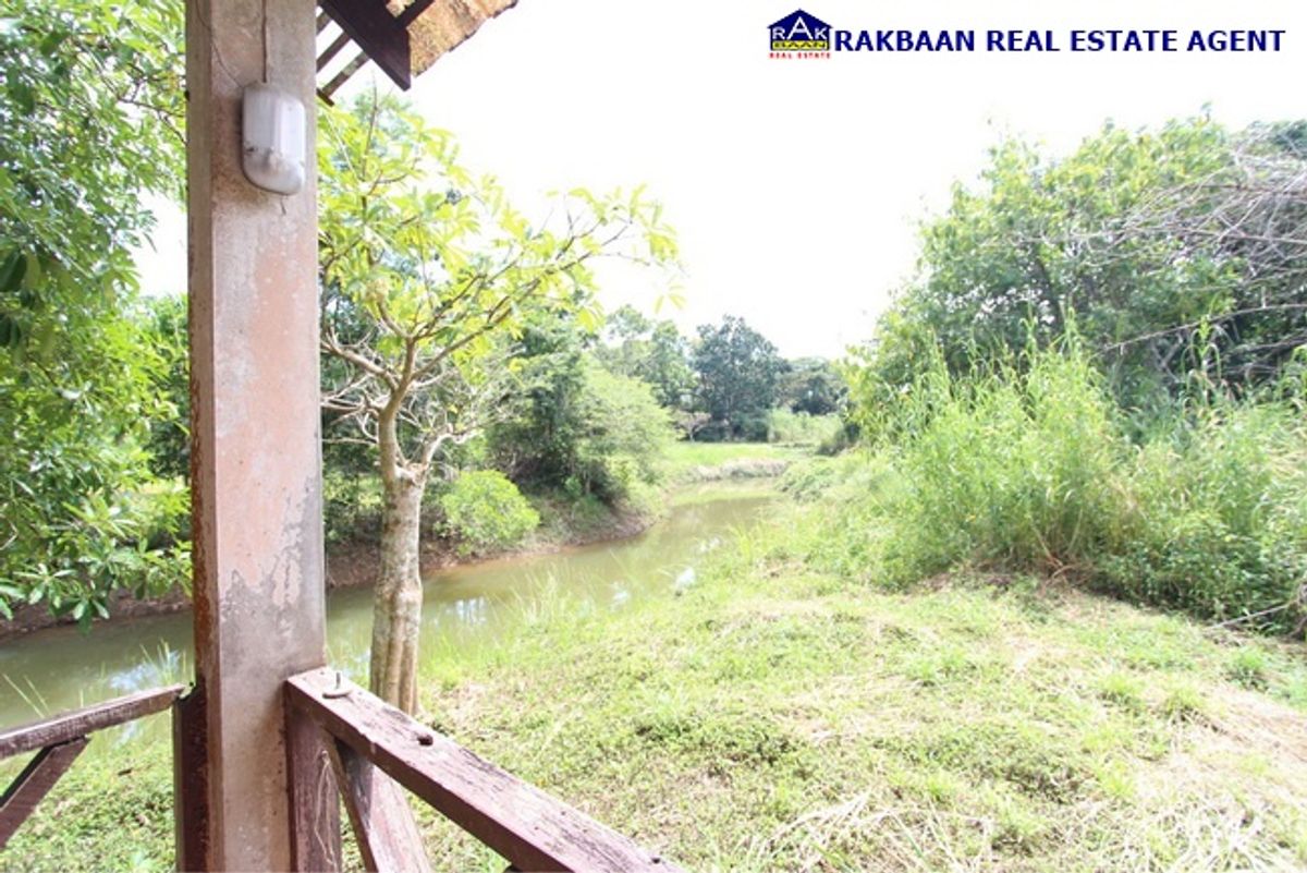 ขายบ้านจันทบุรี : ขายบ้านพักตากอากาศ Rabbit Hill Resort 1ไร่ 16วา 2ห้องนอน 2ห้องน้ำ หลังบ้านติดธารน้ำ วิวภูเขา ราคาเพียง 1.75 ล้านเท่านั้น