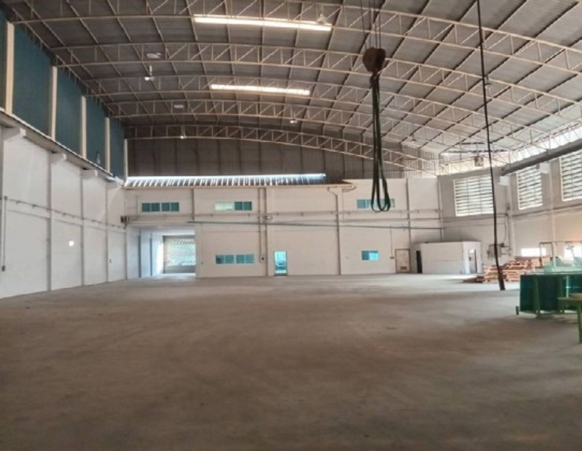 For RentWarehouseSamut Prakan,Samrong : Tel. 081-632-0632 Warehouse rental with the office. There is a Clean Room Soi Thanasit, Bang Pla Bang Pla, Thepharak Road, 800 square meters / room. Suitable as a warehouse, cosmetics, food