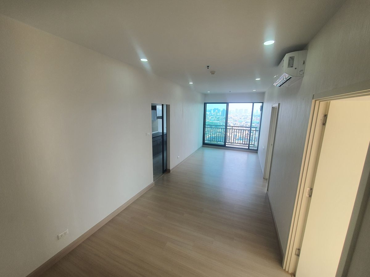 ขายคอนโดปิ่นเกล้า จรัญสนิทวงศ์ : คอนโด ห้องมุม 83.9 ตารางเมตร, เป็นส่วนตัว เนื้อที่เยอะ, ศุภาลัย ลอฟท์ สถานีแยกไฟฉาย, ห้องใหม่ไม่เคยอยู่, วิวระเบียงไม่มีตึกบัง อากาศดี, ห่างรถไฟฟ้า สถานีแยกไฟฉาย เพียง 350 เมตร