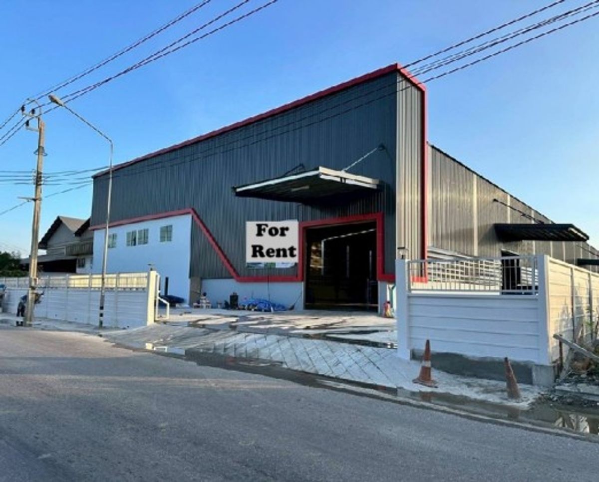 For RentFactorySamut Prakan,Samrong : Warehouse rental / Factory has 4 types of plastic leaves. Sorucha-Bang Phrik Temple, Thepharak Road (Km. 27), Bang Bo / with office / land area 497 square wah / living area 975 square meters / trailer.