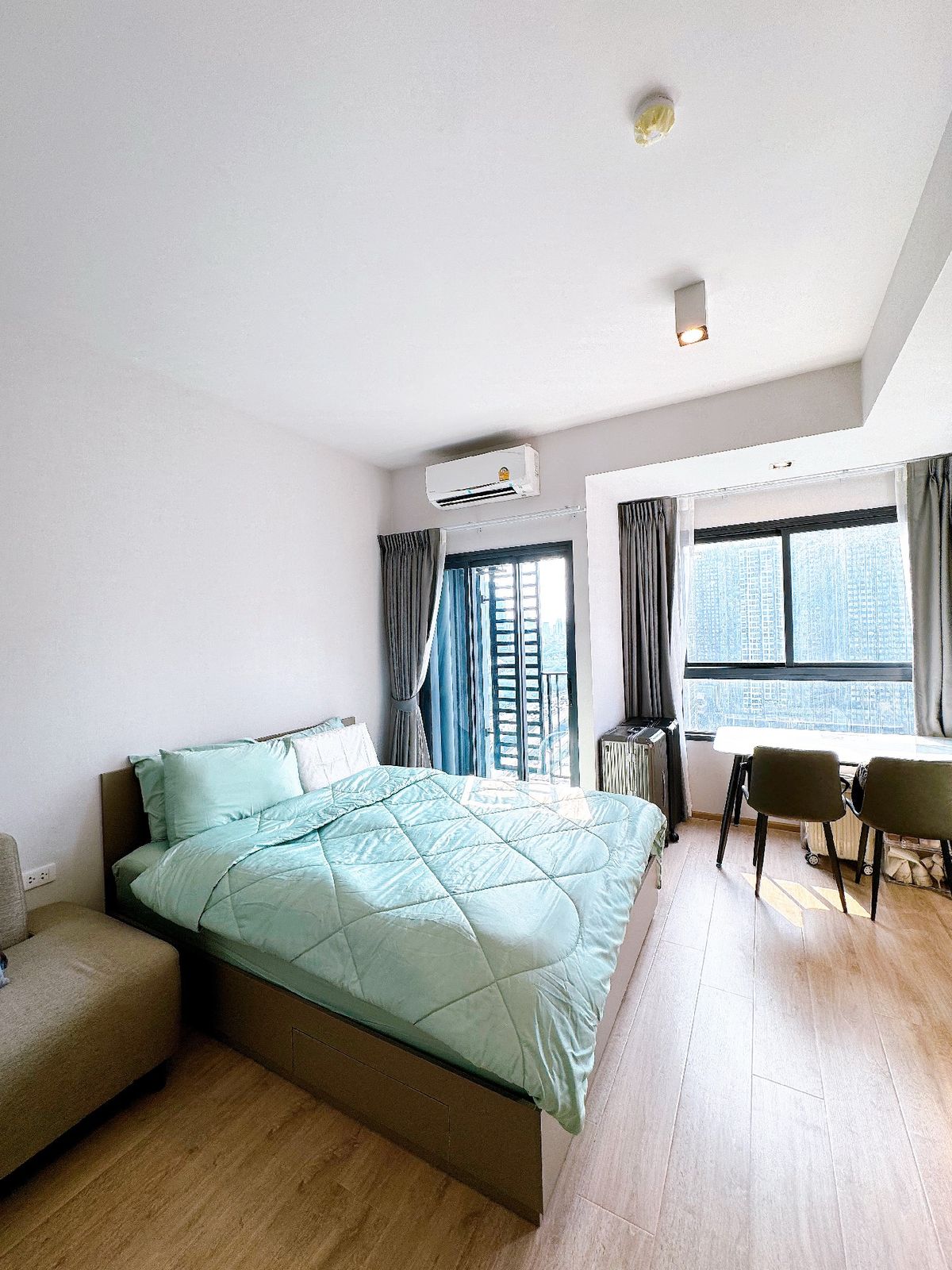 For SaleCondoRama9, Petchburi, RCA : 🏢 Ideo Rama 9 - Asoke | Condo in the heart of Rama 9 4.7 Ready to sell! 🔥