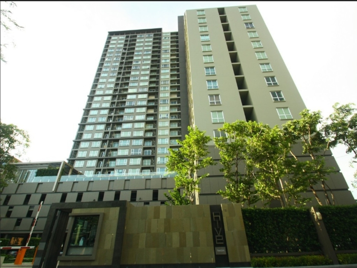 ขายคอนโดวงเวียนใหญ่ เจริญนคร : ✨ For Sale: Hive Taksin Condo ✨ 💰 Only 3,800,000 THB