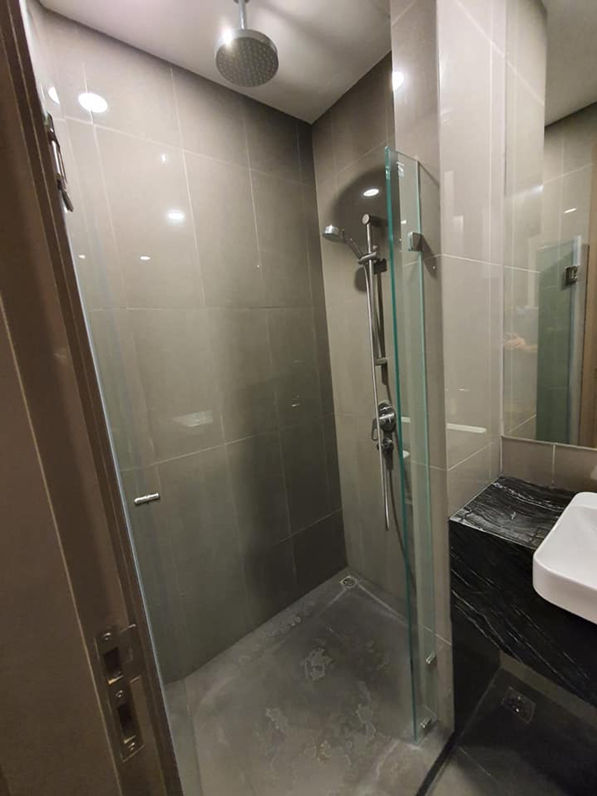 For RentCondoSiam Paragon ,Chulalongkorn,Samyan : Ashton Chula Silom【𝐑𝐄𝐍𝐓】🔥 Experience luxury in the heart of the city. With complete amenities, near Chula 🔥 Contact Line ID: @hacondo