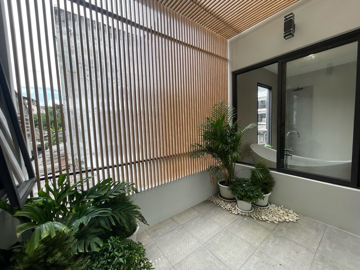 For SaleTownhomeSukhumvit, Asoke, Thonglor : 🏡 Newly Built Pool Villa for Sale | Sukhumvit 60/1 | 700 m. to BTS Bang Chak | Sold with Tenant Until Feb 2027