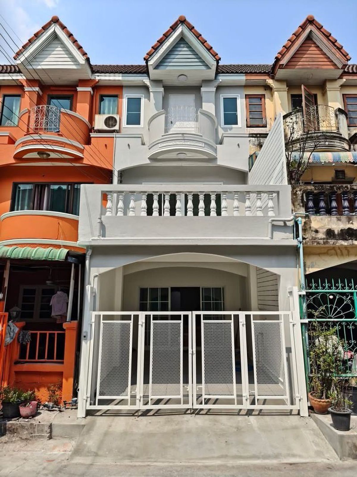ขายทาวน์โฮมบางแค เพชรเกษม : ขายทาวน์โฮม3ชั้น พงษ์ศิริชัย4 เพชรเกษม81 หนองแขม รีโนเวทใหม่ Mrtสถานีหลักสอง