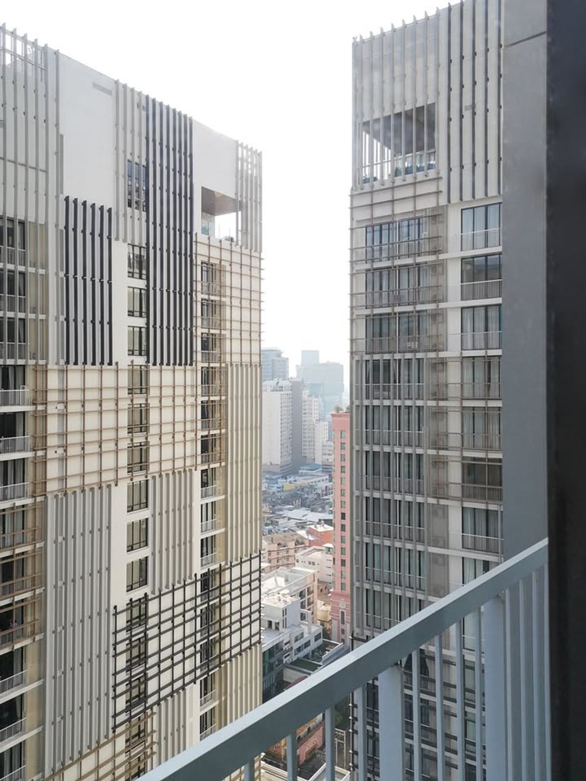 For SaleCondoSukhumvit, Asoke, Thonglor : 24 Park condo, beautiful furniture ready for sale