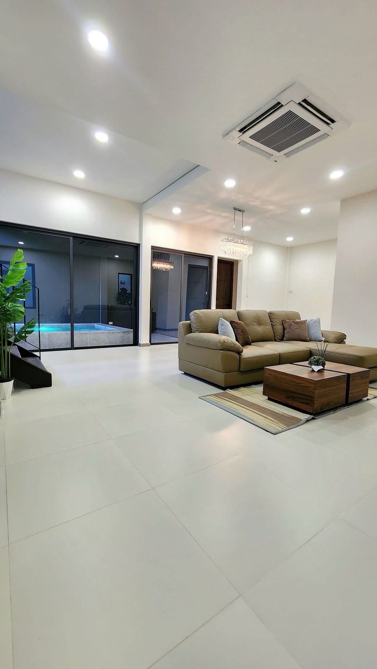 For SaleTownhomeSukhumvit, Asoke, Thonglor : 🏡 Newly Built Pool Villa for Sale | Sukhumvit 60/1 | 700 m. to BTS Bang Chak | Sold with Tenant Until Feb 2027