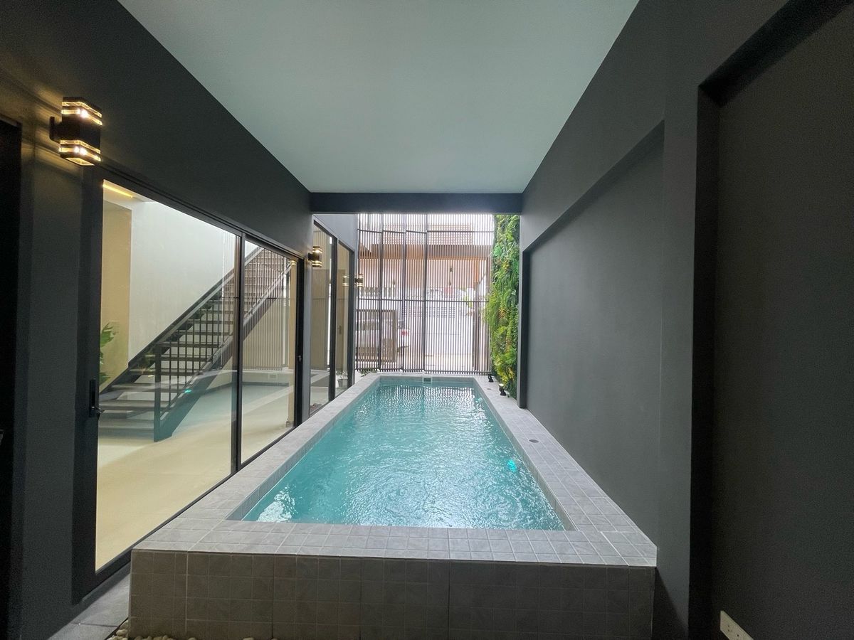 For SaleTownhomeSukhumvit, Asoke, Thonglor : 🏡 Newly Built Pool Villa for Sale | Sukhumvit 60/1 | 700 m. to BTS Bang Chak | Sold with Tenant Until Feb 2027