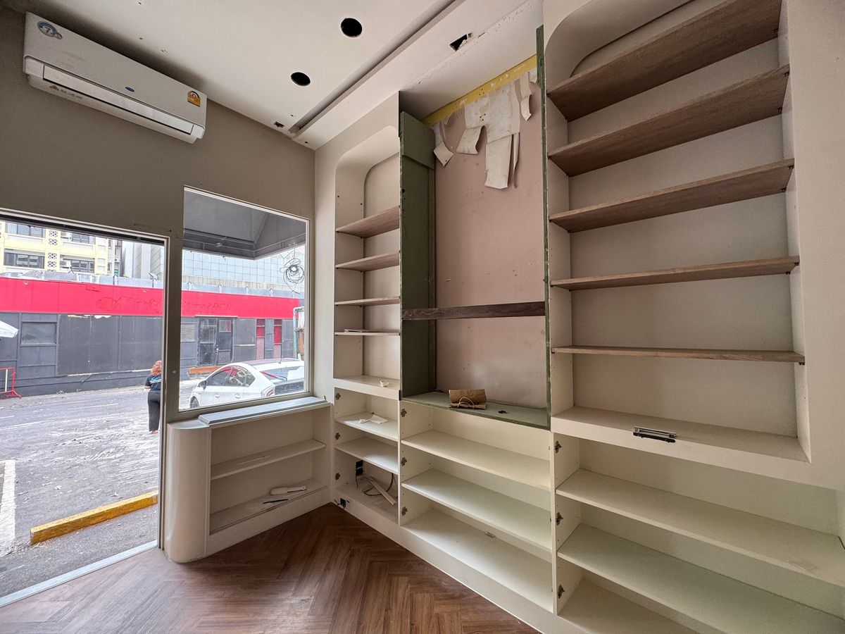 For RentRetail SpaceSukhumvit, Asoke, Thonglor : Rent a small area, Thonglor 13, suitable for flower shops or other businesses (N.1604)