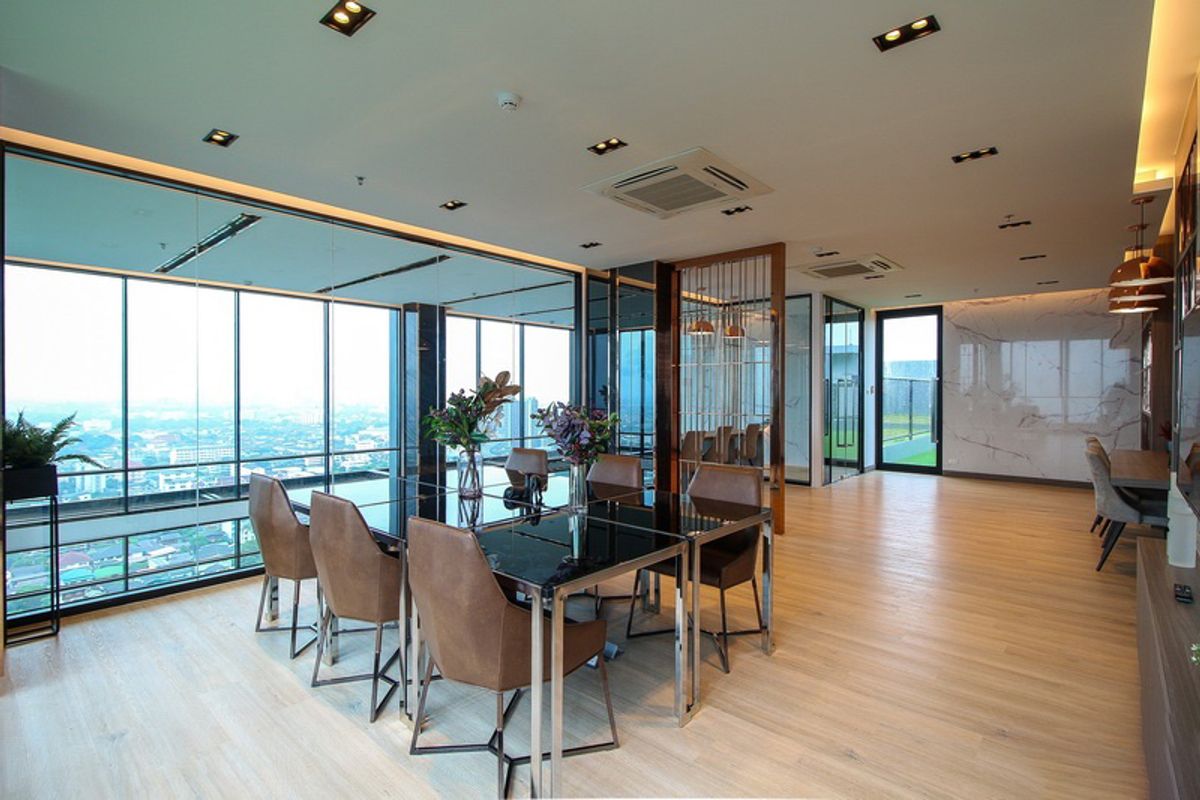 ขายคอนโดปิ่นเกล้า จรัญสนิทวงศ์ : คอนโด ห้องมุม 83.9 ตารางเมตร, เป็นส่วนตัว เนื้อที่เยอะ, ศุภาลัย ลอฟท์ สถานีแยกไฟฉาย, ห้องใหม่ไม่เคยอยู่, วิวระเบียงไม่มีตึกบัง อากาศดี, ห่างรถไฟฟ้า สถานีแยกไฟฉาย เพียง 350 เมตร