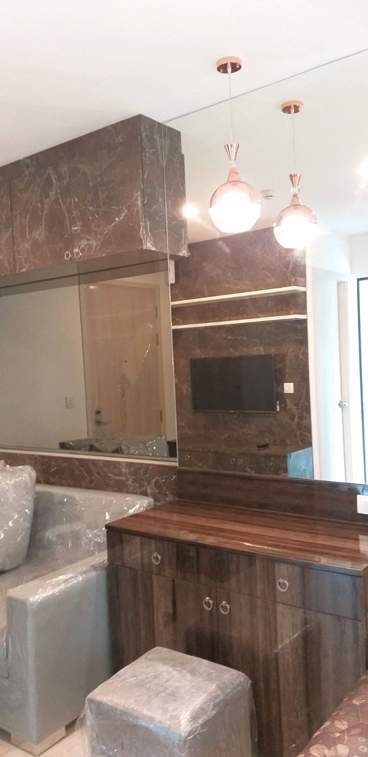 ให้เช่าคอนโดพระราม 9 เพชรบุรีตัดใหม่ RCA : LIFE ASOKE  ✨  Studio ห้องไม่บังวิว  📞 083-601-0968