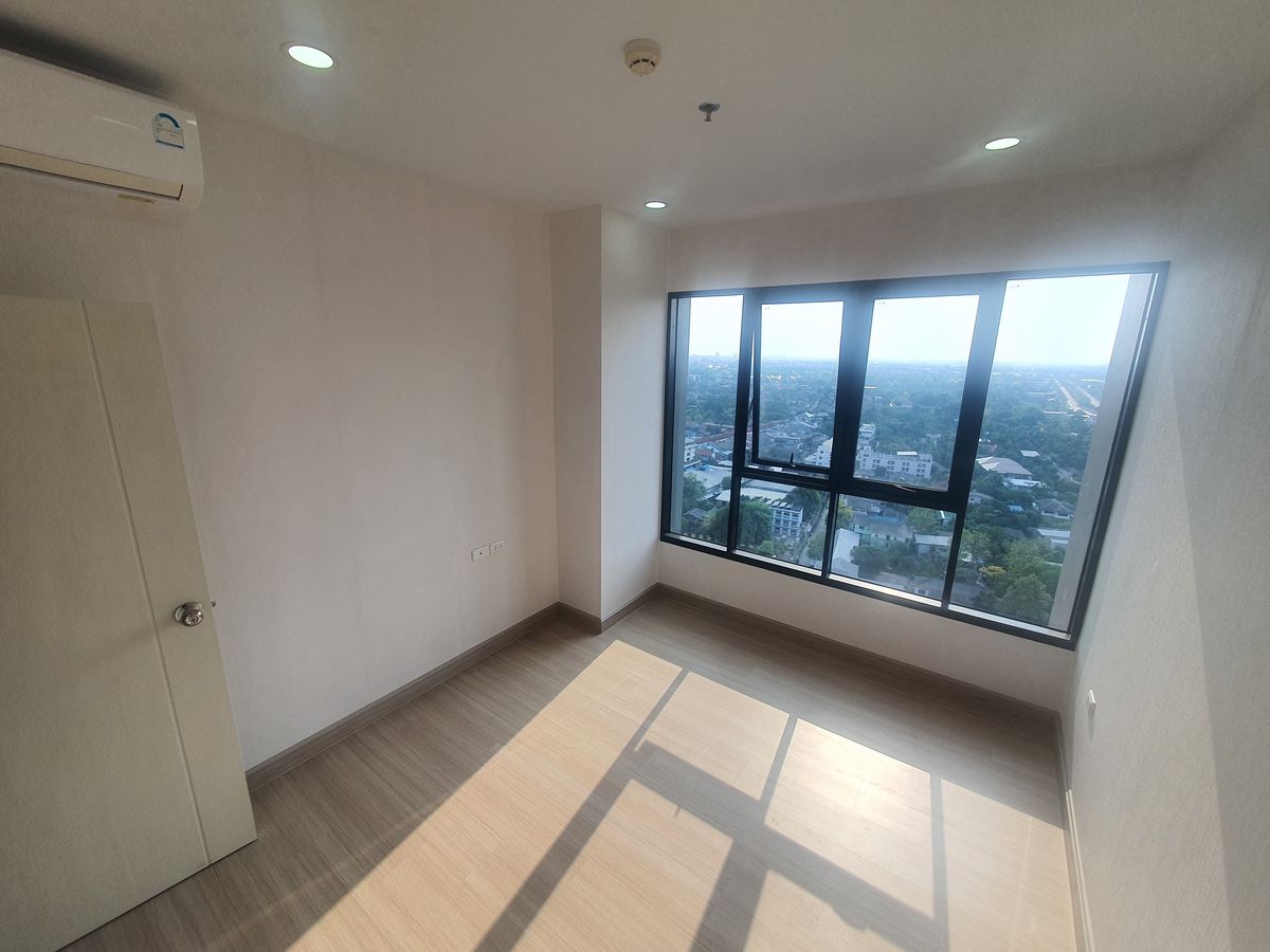 ขายคอนโดปิ่นเกล้า จรัญสนิทวงศ์ : คอนโด ห้องมุม 83.9 ตารางเมตร, เป็นส่วนตัว เนื้อที่เยอะ, ศุภาลัย ลอฟท์ สถานีแยกไฟฉาย, ห้องใหม่ไม่เคยอยู่, วิวระเบียงไม่มีตึกบัง อากาศดี, ห่างรถไฟฟ้า สถานีแยกไฟฉาย เพียง 350 เมตร