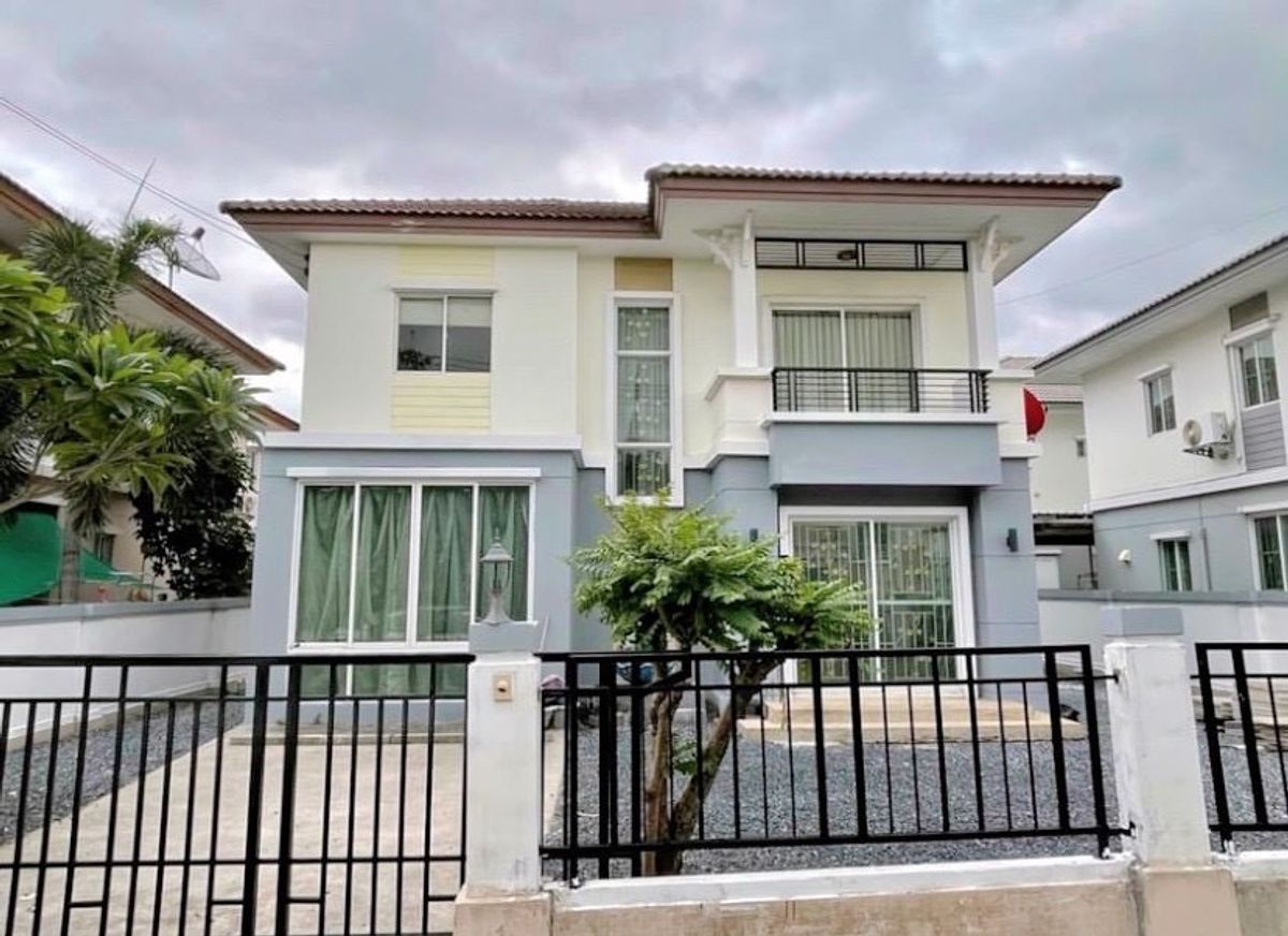 For RentHousePathum Thani,Rangsit, Thammasat : 25,000.- Detached house, corner with furniture, Delight, Delight, Lam Luk Ka Khlong 3 projects next to the main road near BTS Khu Khot Station