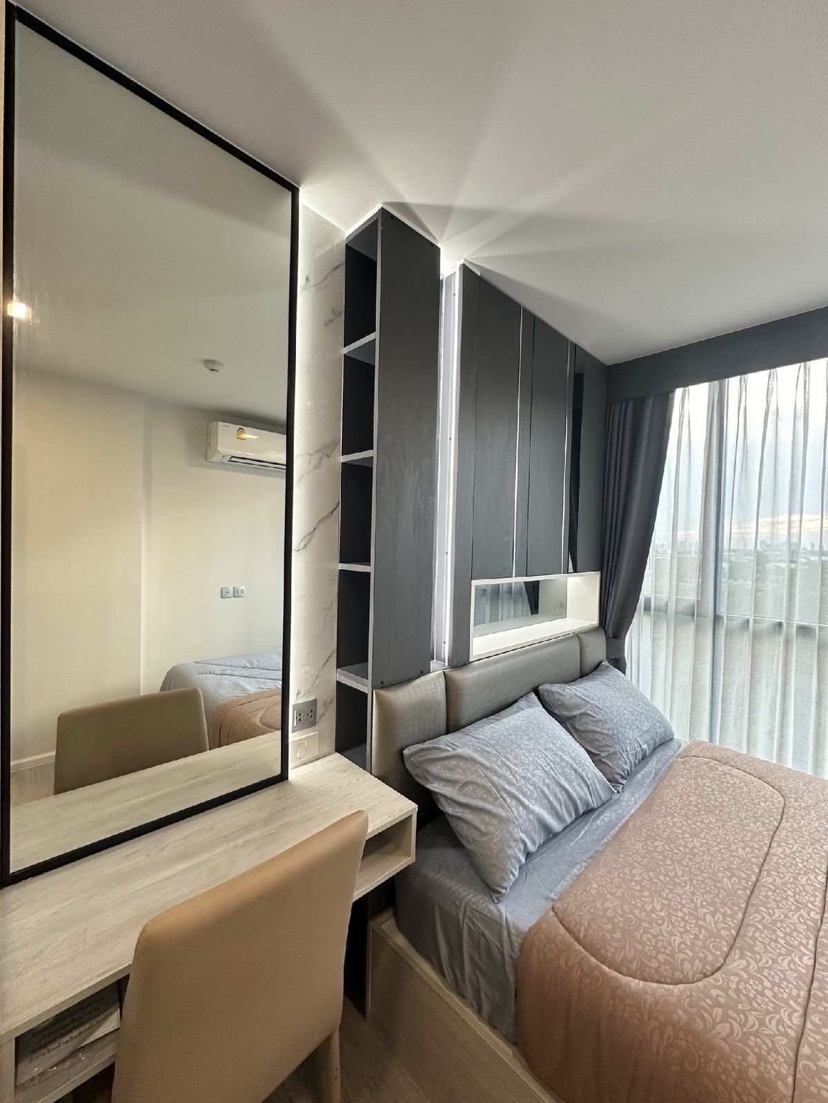 For RentCondoBangna, Bearing, Lasalle : Condo for rent at Moz Tropica Bangna Atmoz Tropicana Bangna Floor/Building: 6 Building: E ​​Room size: 29 sq.m. Price: 12,000 baht. Nearby places: Yellow Line