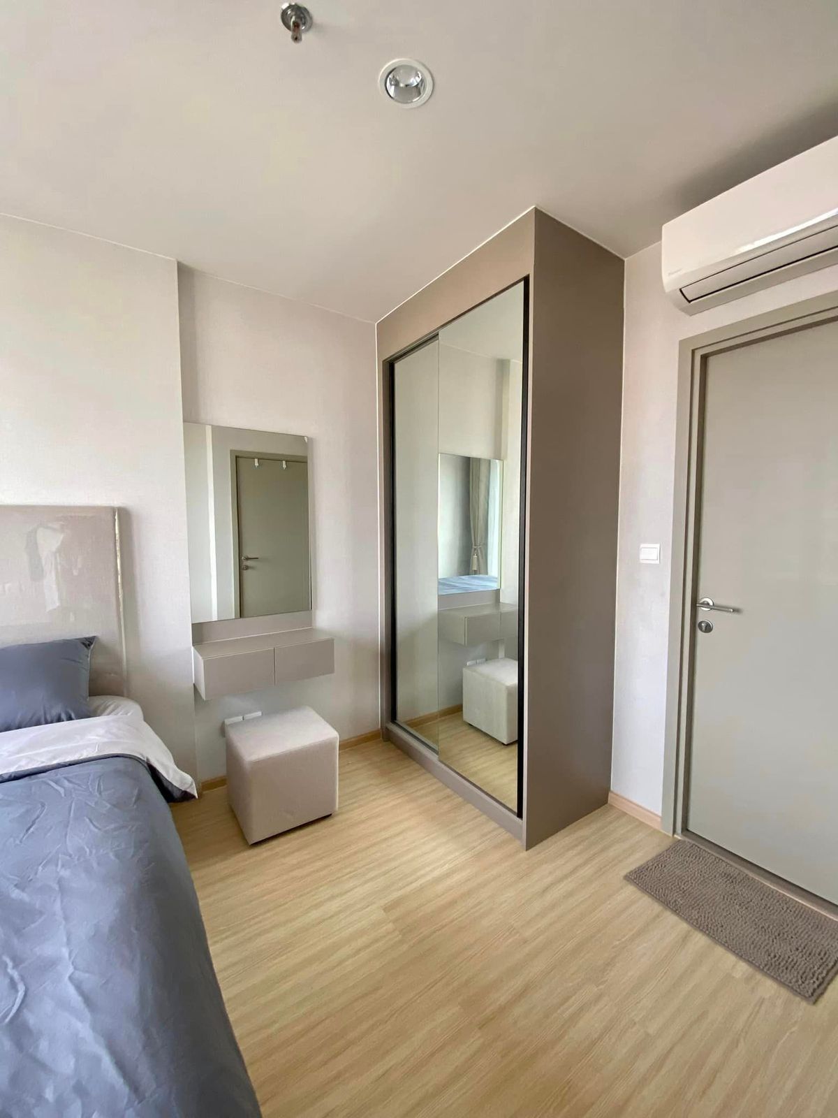 ขายคอนโดท่าพระ ตลาดพลู วุฒากาศ : The Privacy Thaphra Interchange【𝐒𝐄𝐋𝐋 & 𝐑𝐄𝐍𝐓】🔥คอนโดวิวเมืองสวย Minimal & Cozy – คอนโดสไตล์อบอุ่น ผ่อนคลาย🔥 ติดต่อไลน์ไอดี: @hacondo