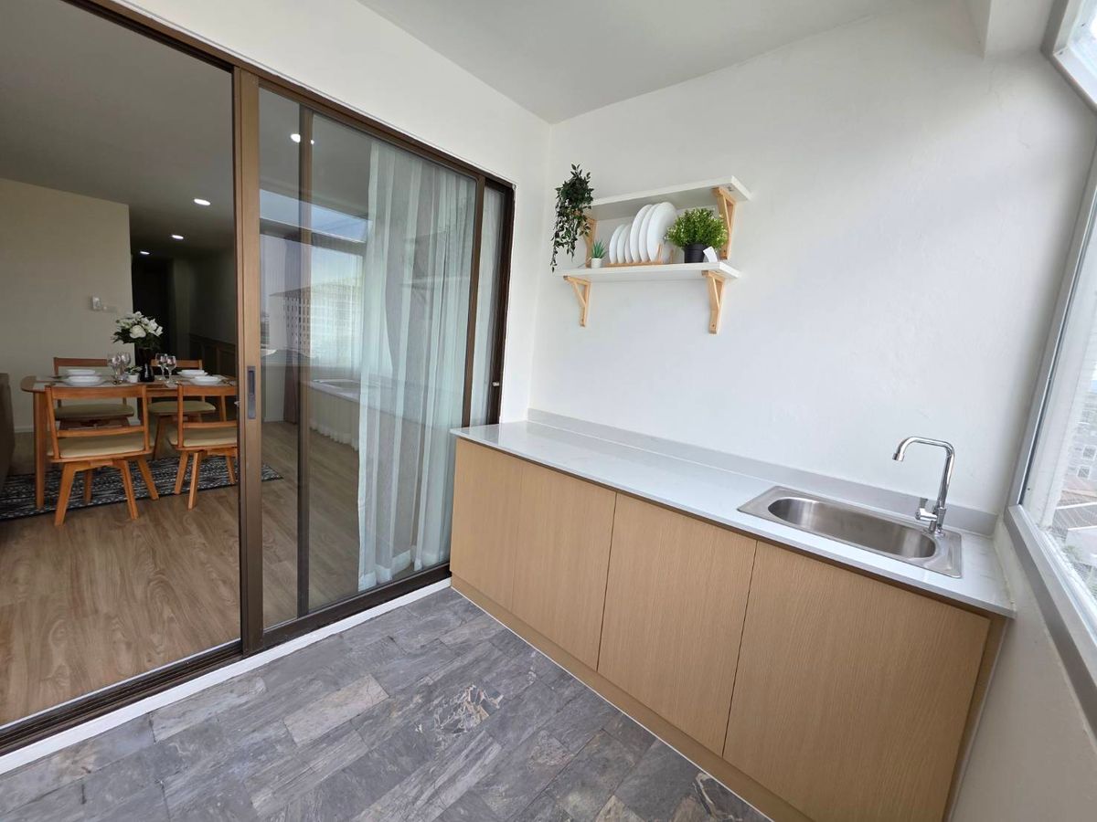 ขายคอนโดวิภาวดี ดอนเมือง หลักสี่ : ขาย Royal วิภาวดี คอนโด จะเรียกว่า คอนโด หรือ บ้าน ดีนะ