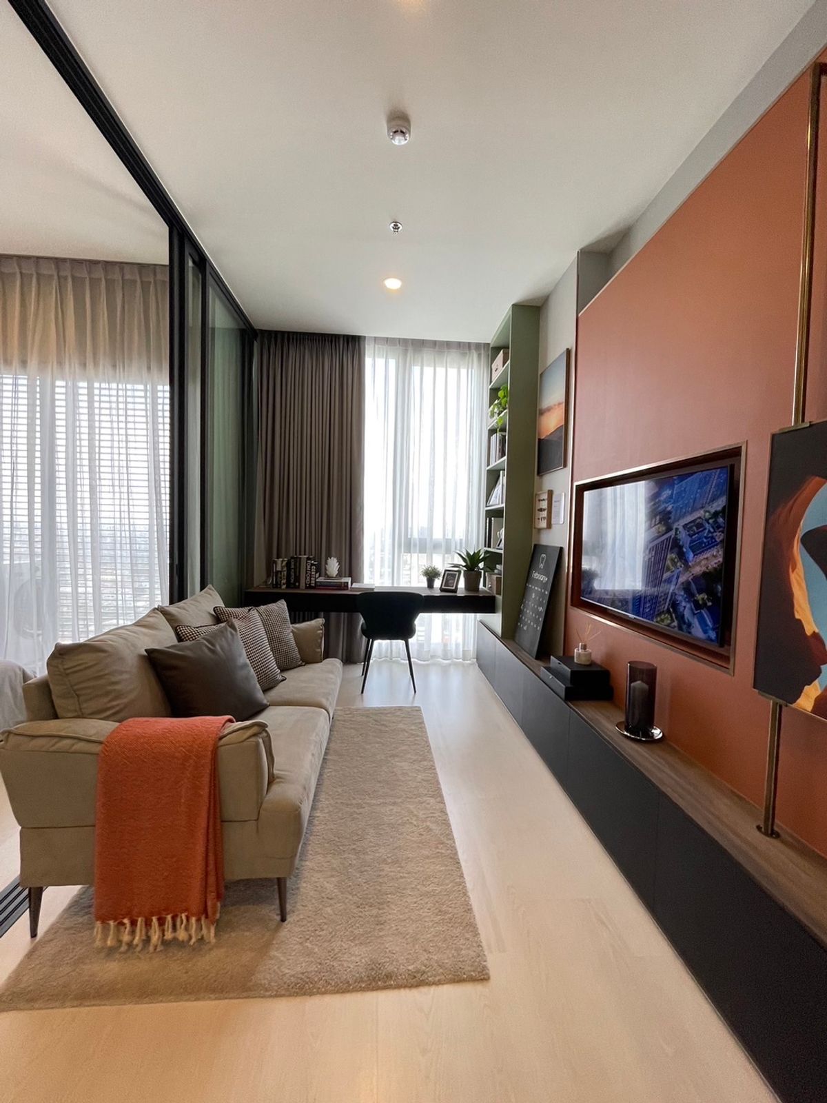 For SaleCondoKasetsart, Ratchayothin : 🌟 Massarine Condo for sale, Ratchayothin, next to BTS 0 meters, decorated 33.34 sq.m. 📲 𝟎𝟔𝟒-𝟕𝟗𝟒𝟒𝟐𝟔𝟑 (Khun Nam)