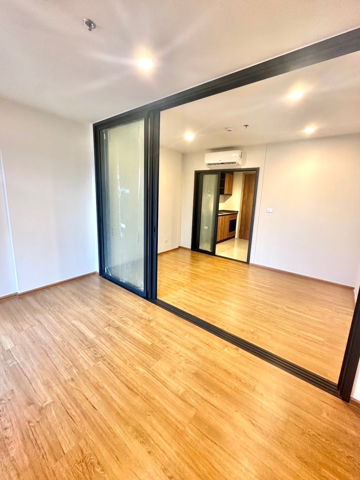 For SaleCondoLadprao, Central Ladprao : Sell ​​The Line VIBE, only 17-23 March 68, only (house and condo) | 1 🛌 1 🛁 32.46 sq.m., appoint 065-6956939