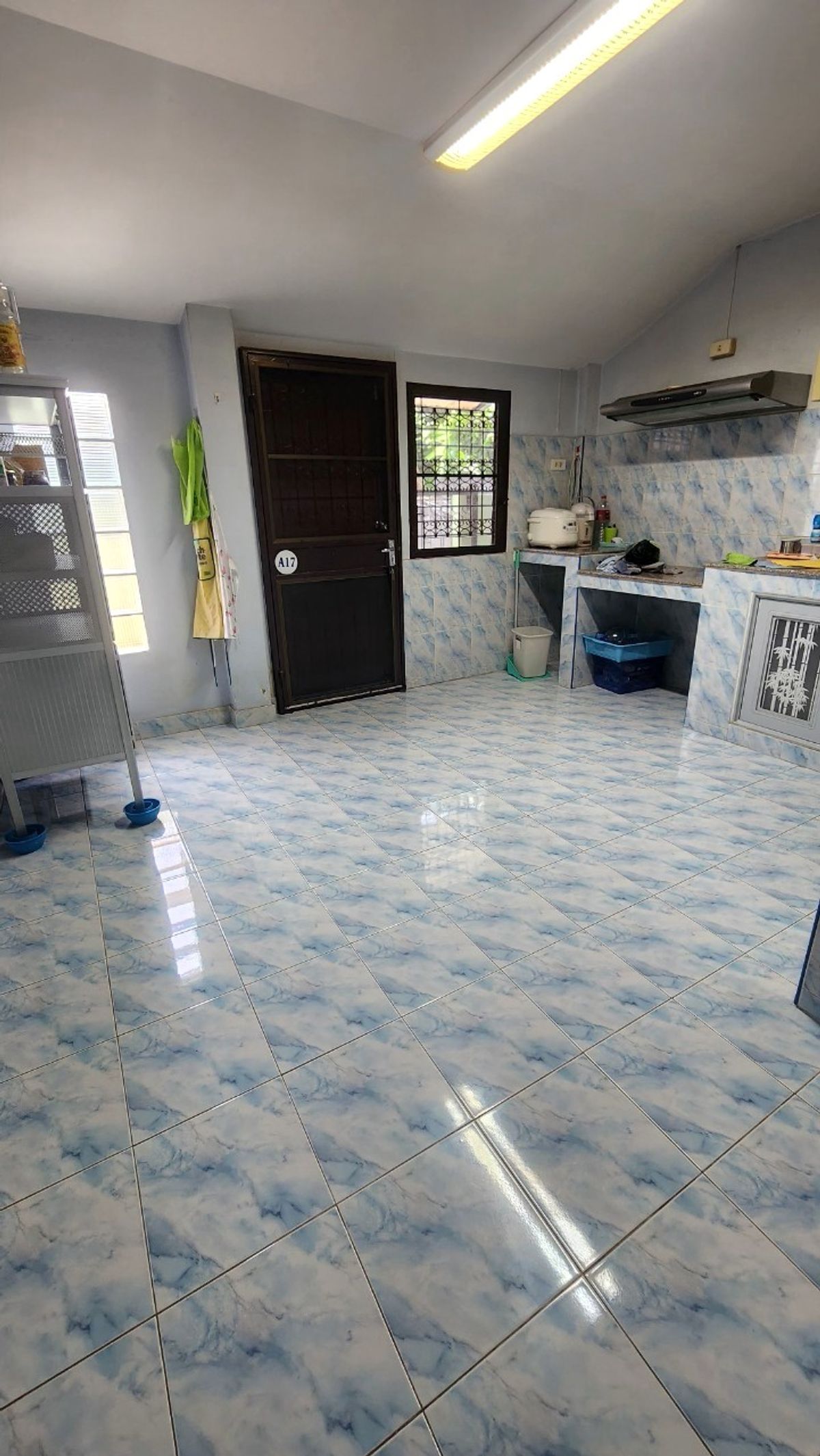 ขายบ้านมีนบุรี-ร่มเกล้า : ขายด่วน บ้านเดี่ยว 50 ตร.ว หมู่บ้านสัมมากร รามคำแหง 112 พร้อมเข้าอยู่