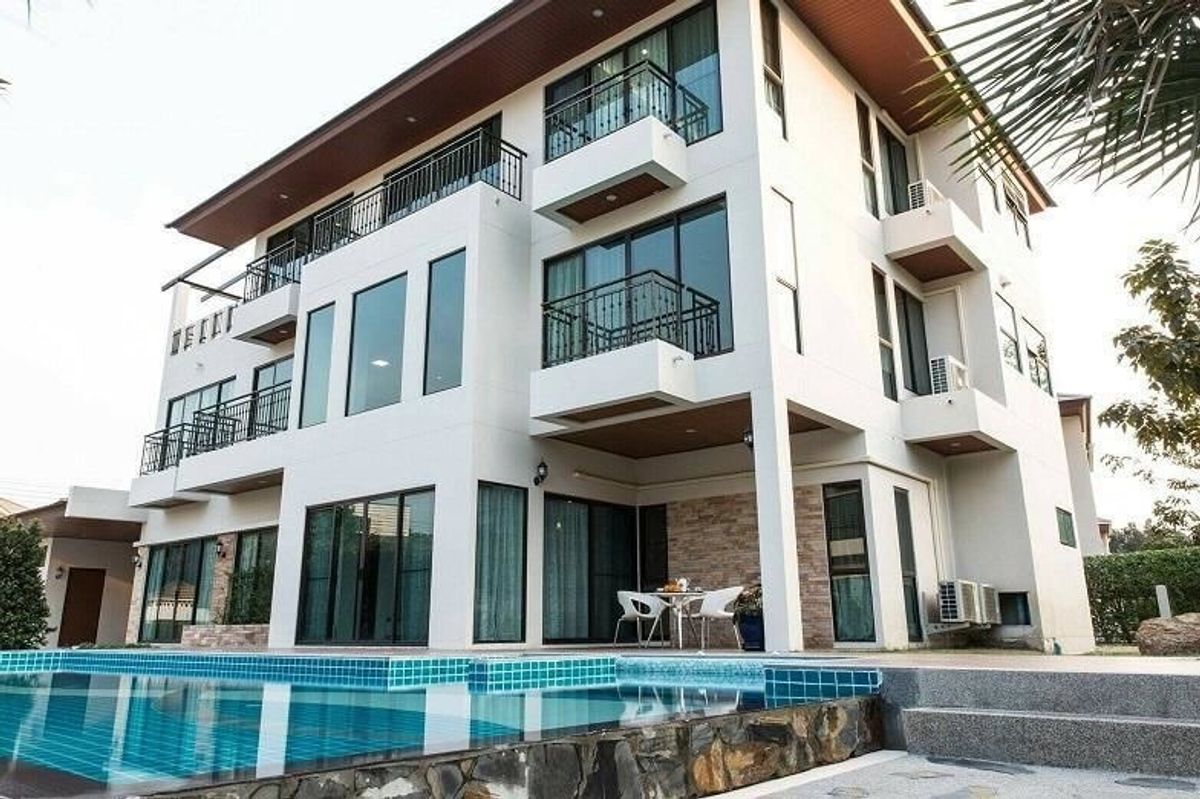 For RentHouseLadkrabang, Suwannaphum Airport : 🧡 House for rent, Perfect Masterpiece, Rama 9 🧡 Perfect Masterpiece Rama 9, near Stamp Ford International College S2501-345