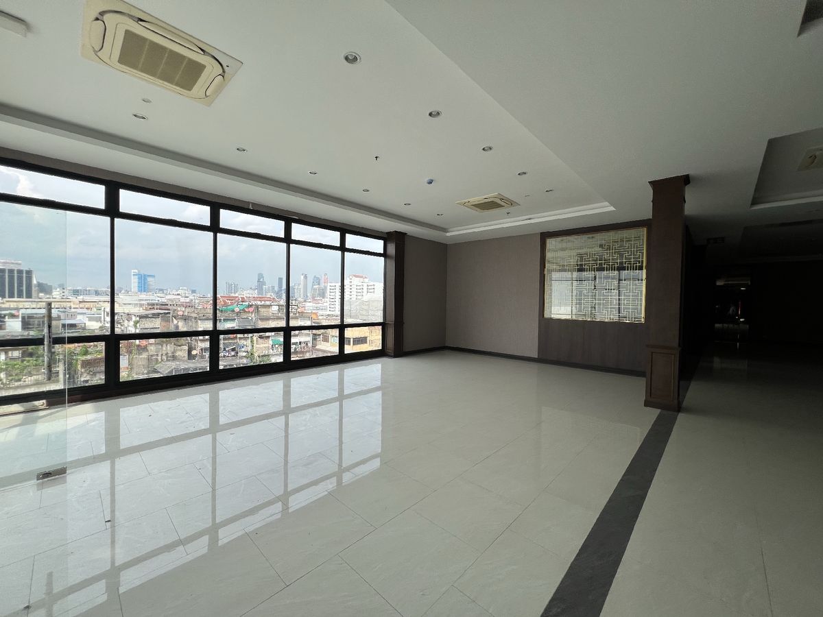 ให้เช่าร้านค้า/ตลาดนัดเยาวราช บางลำพู : Commercial Space at China Town - Ratchawong Rd., MRT Wat Mangkon 450 Meters can Walk for Restaurants , All Day Dining , Dining - room , Lounge and Coffee Bar