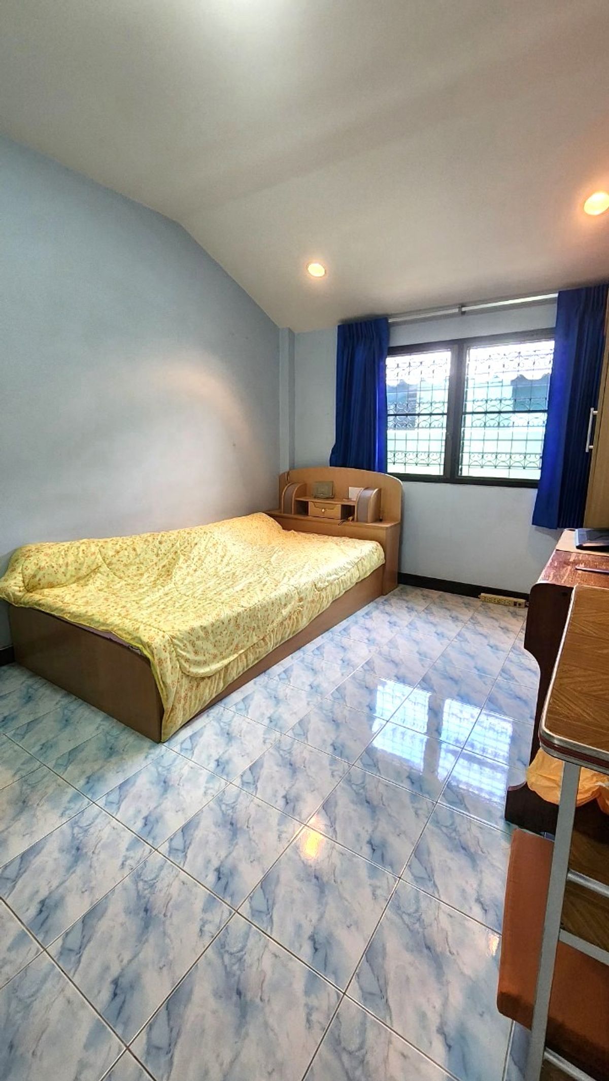 ขายบ้านมีนบุรี-ร่มเกล้า : ขายด่วน บ้านเดี่ยว 50 ตร.ว หมู่บ้านสัมมากร รามคำแหง 112 พร้อมเข้าอยู่