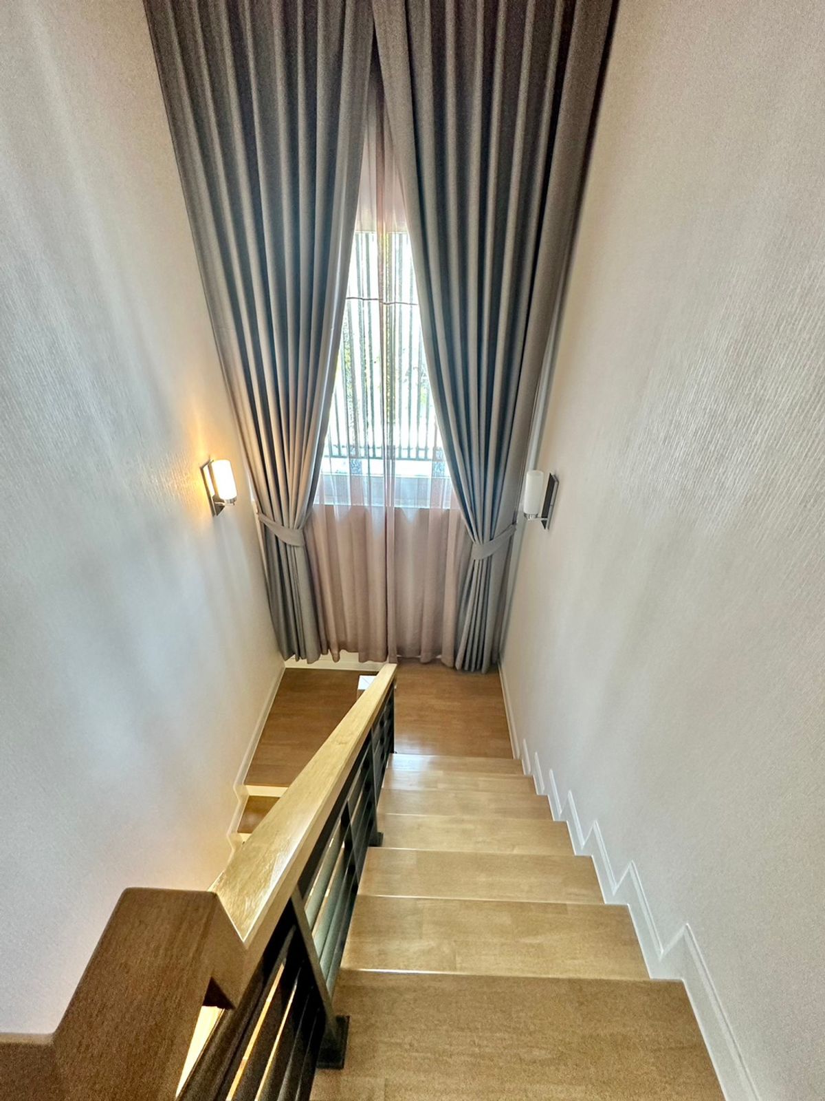 ขายบ้านลาดกระบัง สุวรรณภูมิ : ขายบ้านเดี่ยวสภาพมือหนึ่ง ราคาพิเศษใกล้ เมกะบางนา เชื่อมต่อ บางนา วงแหวน