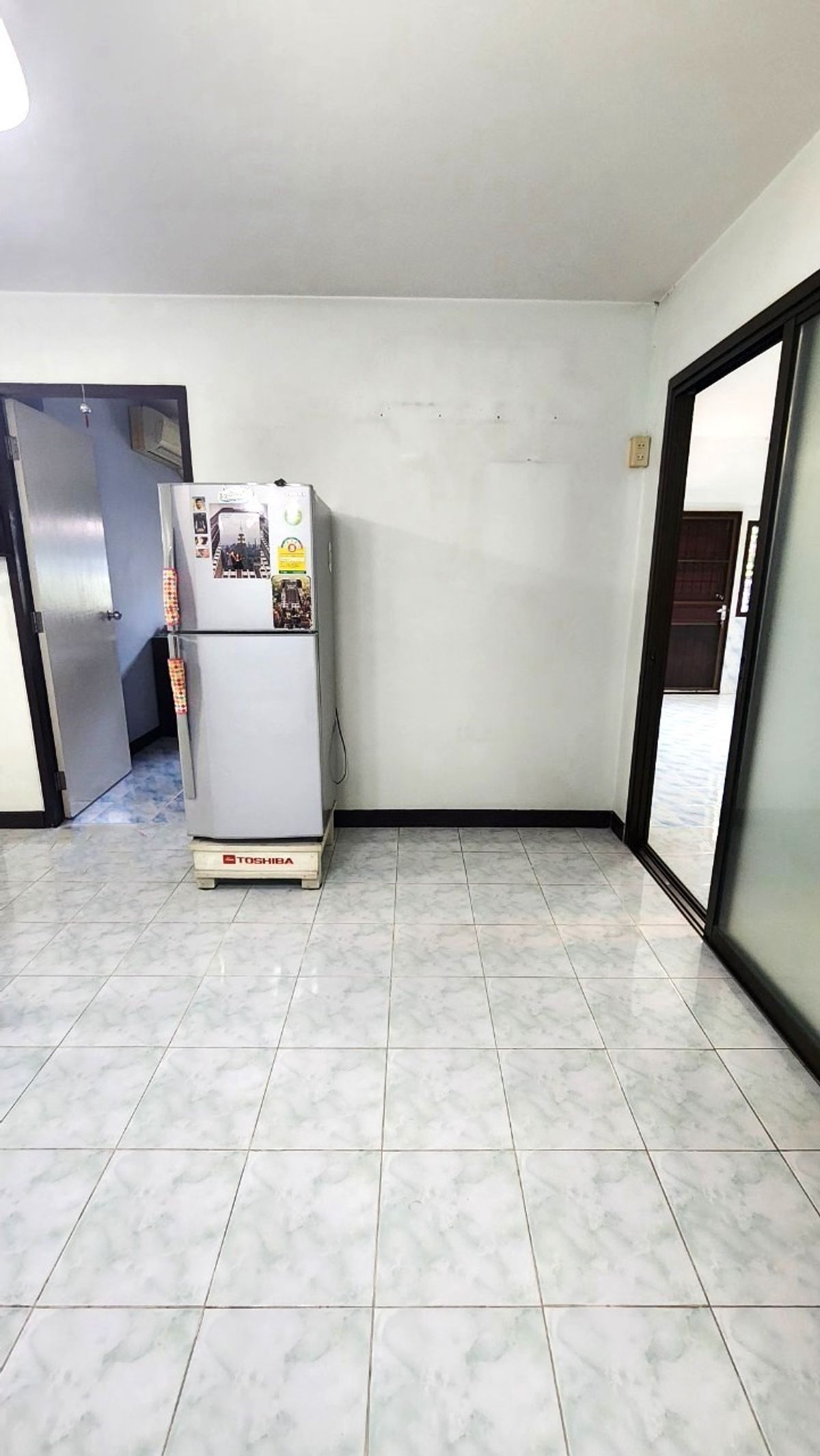 ขายบ้านมีนบุรี-ร่มเกล้า : ขายด่วน บ้านเดี่ยว 50 ตร.ว หมู่บ้านสัมมากร รามคำแหง 112 พร้อมเข้าอยู่