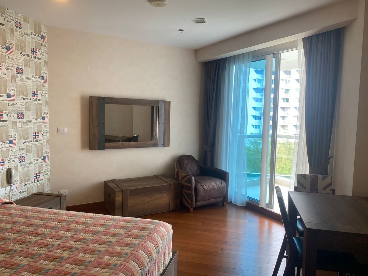 For SaleCondoPattaya, Bangsaen, Chonburi : For Sale Condo The Palm Wongamat Beach Front Pattaya (S03-1997S)