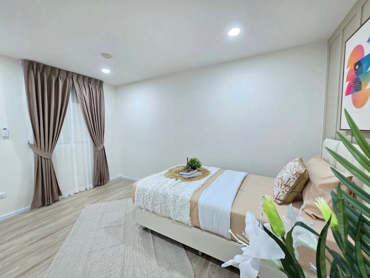 ขายคอนโดวิภาวดี ดอนเมือง หลักสี่ : ขาย Royal วิภาวดี คอนโด จะเรียกว่า คอนโด หรือ บ้าน ดีนะ