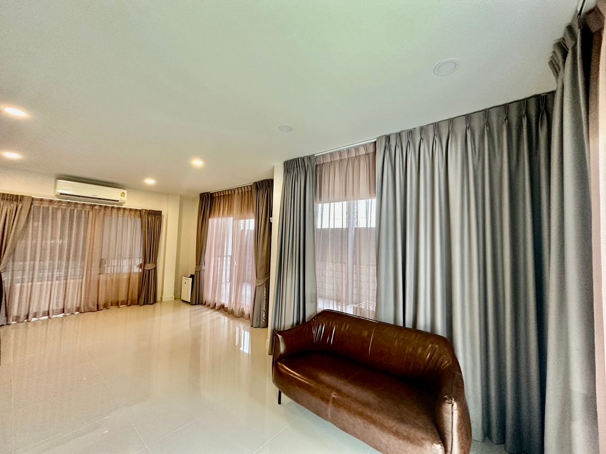 ขายบ้านลาดกระบัง สุวรรณภูมิ : ขายบ้านเดี่ยวสภาพมือหนึ่ง ราคาพิเศษใกล้ เมกะบางนา เชื่อมต่อ บางนา วงแหวน