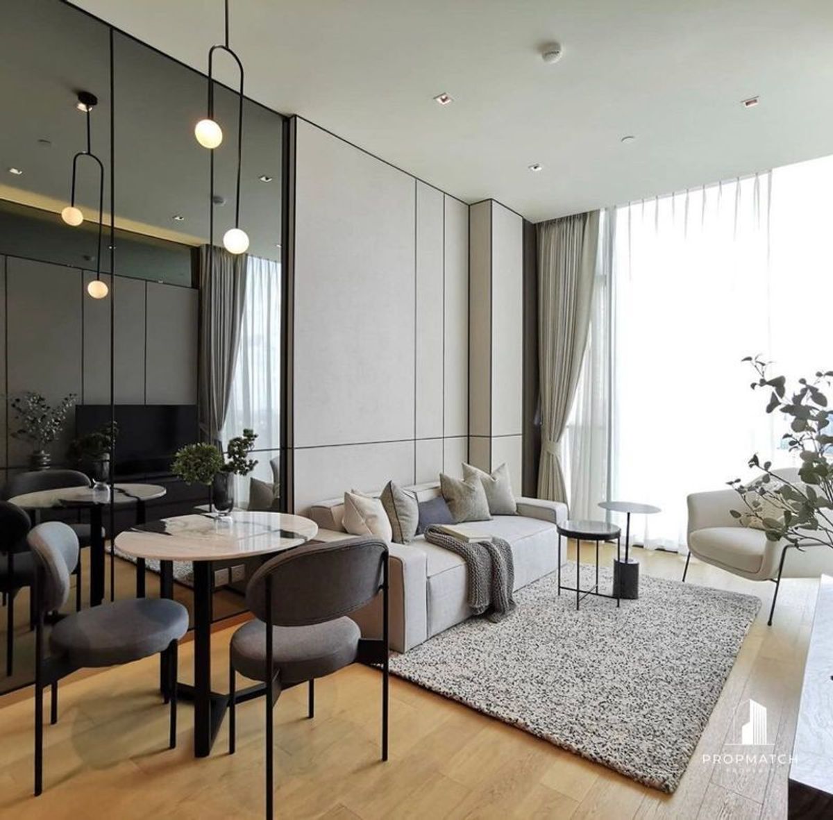 ให้เช่าคอนโดวิทยุ ชิดลม หลังสวน : ✨Flash Deal ✨28 Chidlom(2Bed2Bath74SQM.) แต่งครบพร้อมอยู่ !! เพียง 90,000 บาทต่อเดือน Tel.0981315848 @propmatch