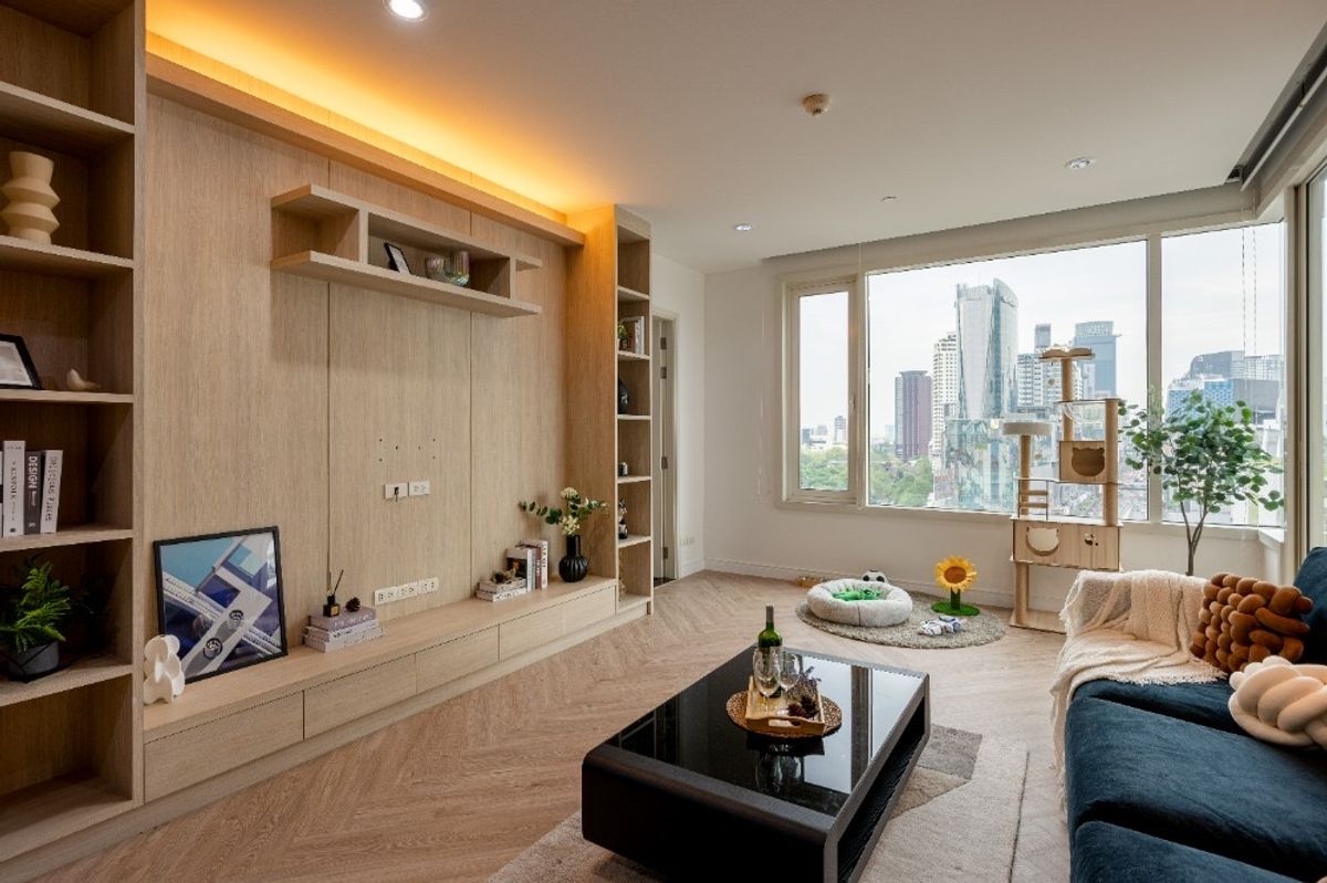 ขายคอนโดวิทยุ ชิดลม หลังสวน : ขาย Manhattan Chidlom คอนโดเลี้ยงสัตว์ได้  2 Bed เพียง 10.5 MB ติดต่อ 086-795-9997 (จิมมี่)