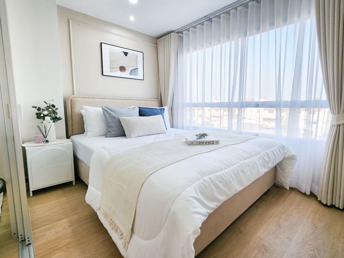 For SaleCondoPattanakan, Srinakarin : #Lumpini Condo On Nut 55  Lets take a look here before on the On Nut Road, not entering the alley.