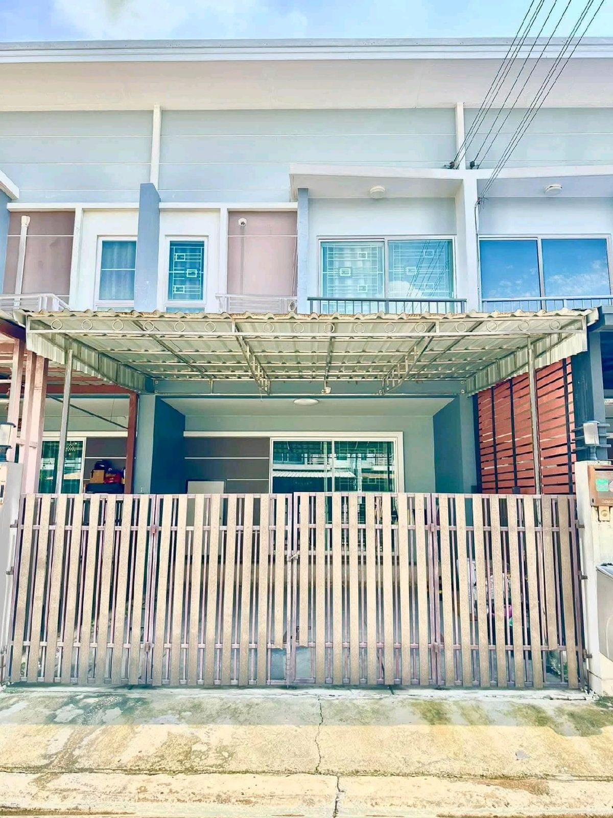ขายบ้านบางแค เพชรเกษม : ทาวน์โฮม ราคาถูกสุดในโครงการ เส้นเพชรเกษม