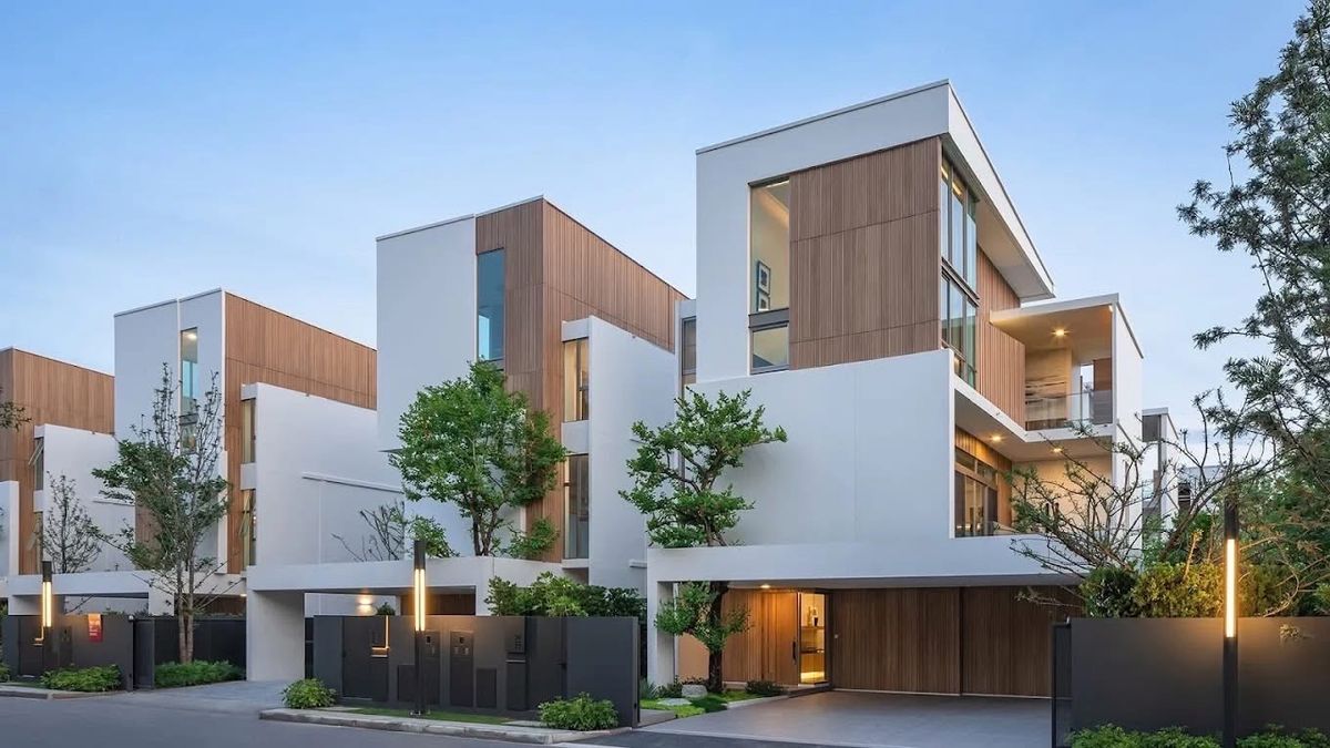 HousePattanakan, Srinakarin : Luxury Home Rama 9 for RENT & Amp; Sale ✨
