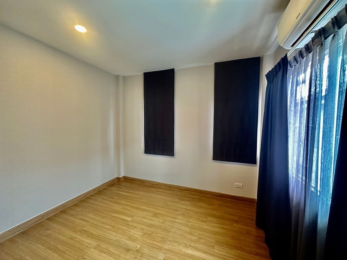 ขายบ้านลาดกระบัง สุวรรณภูมิ : ขายบ้านเดี่ยวสภาพมือหนึ่ง ราคาพิเศษใกล้ เมกะบางนา เชื่อมต่อ บางนา วงแหวน