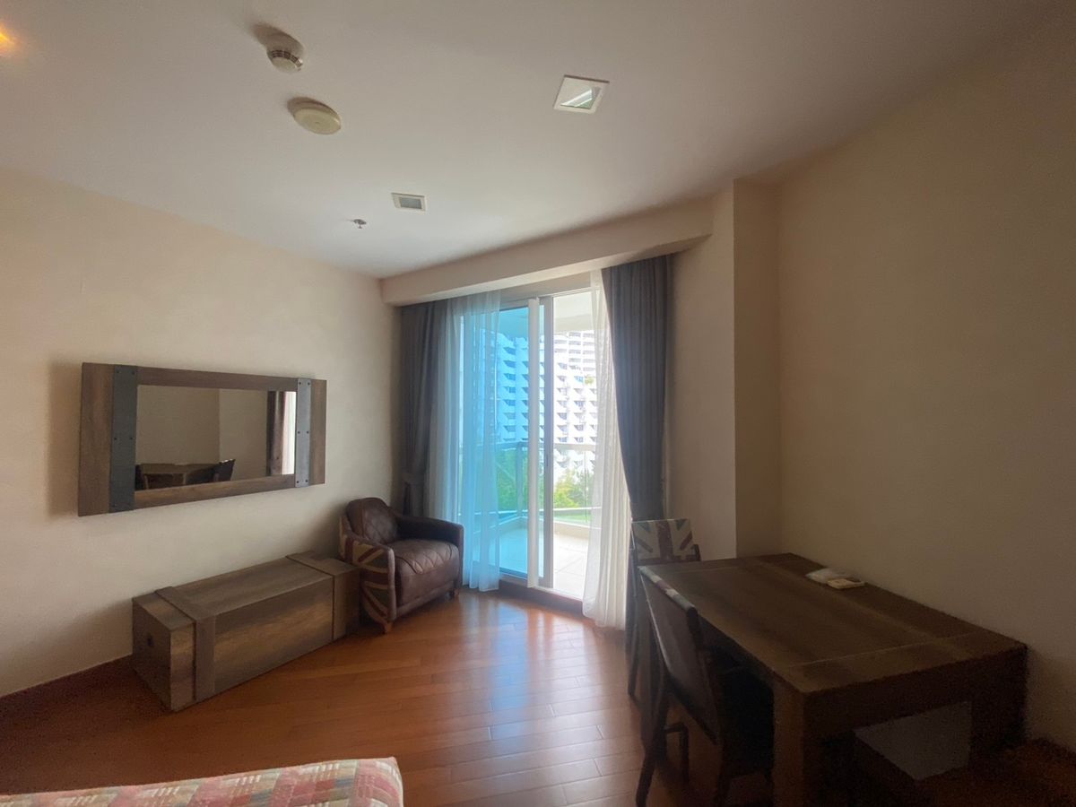 For SaleCondoPattaya, Bangsaen, Chonburi : For Sale Condo The Palm Wongamat Beach Front Pattaya (S03-1997S)